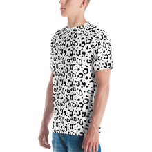 Black & White Leopard Print Men's T-shirt by Design Express